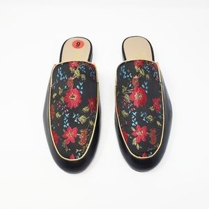 Lord & Taylor 424 Fifth Gigi leather mules floral